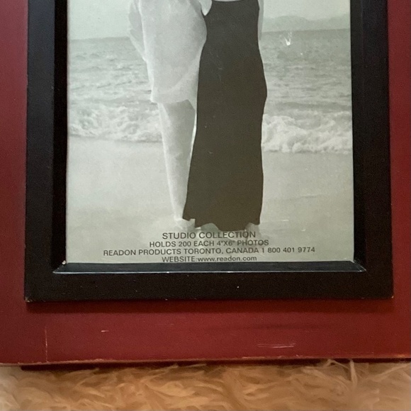 Studio Collection Wooden Photo Album — Holds 200 Photos (4 x 6”) - Picture 3 of 10